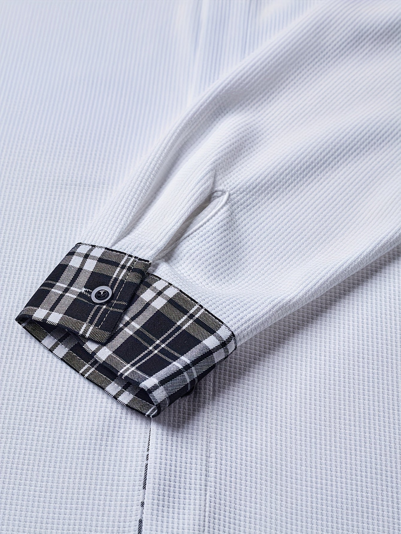 Sudadera Color Block con Capucha