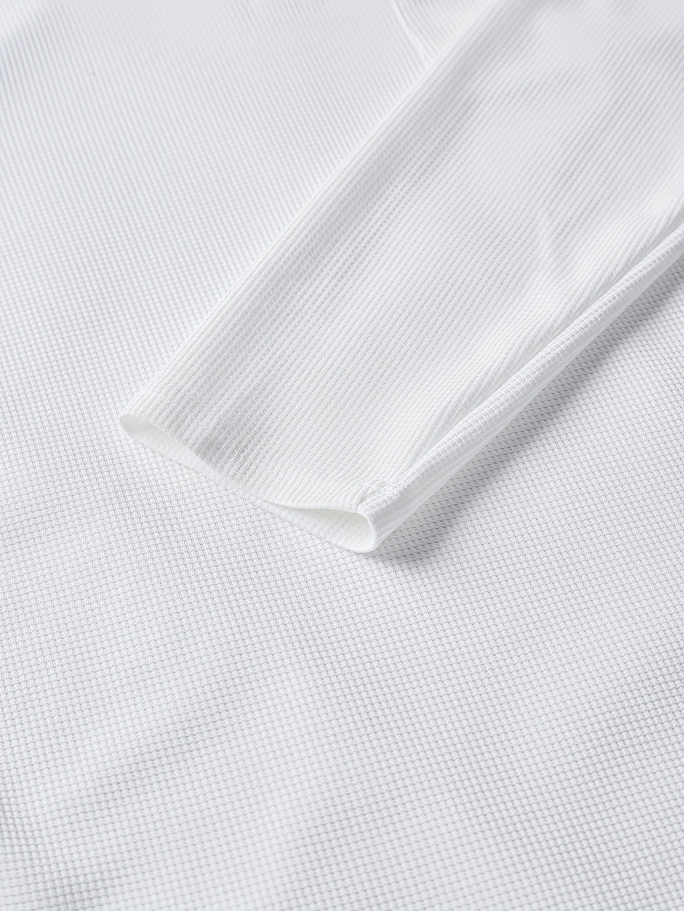 Sudadera con Capucha Diseño Moderno y Sofisticado