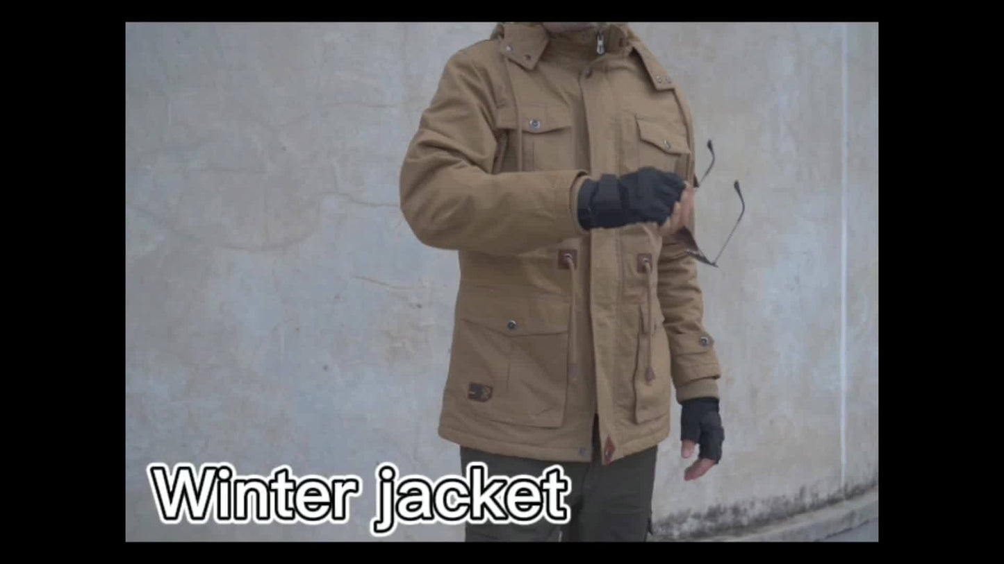 Chaqueta Inspiración Militar Sofisticación y Actitud Masculina